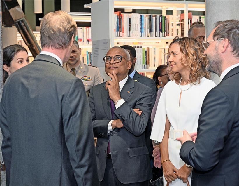 José Maria Neves besuchte auch die „Maison du livre“ auf Belval
