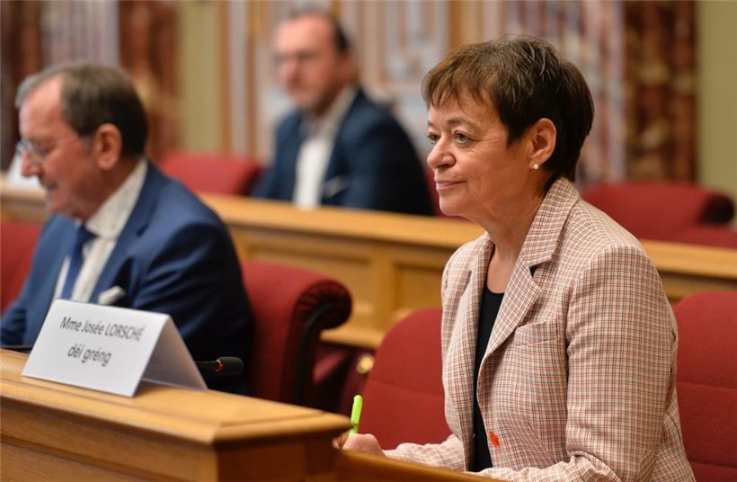 Josée Lorsché („déi gréng“) hält den Zeitplan der Tripartite-Sonderkommission, die ein Stimmen des Gesetzesentwurfs bis Ende Juni vorsieht, für realistisch
