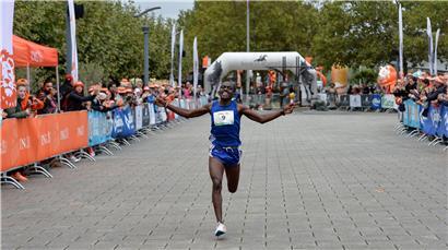 Joseph Nzoki Mbatha gewann die „Route du vin“ 2019 mit verbotener medizinischer Unterstützung
