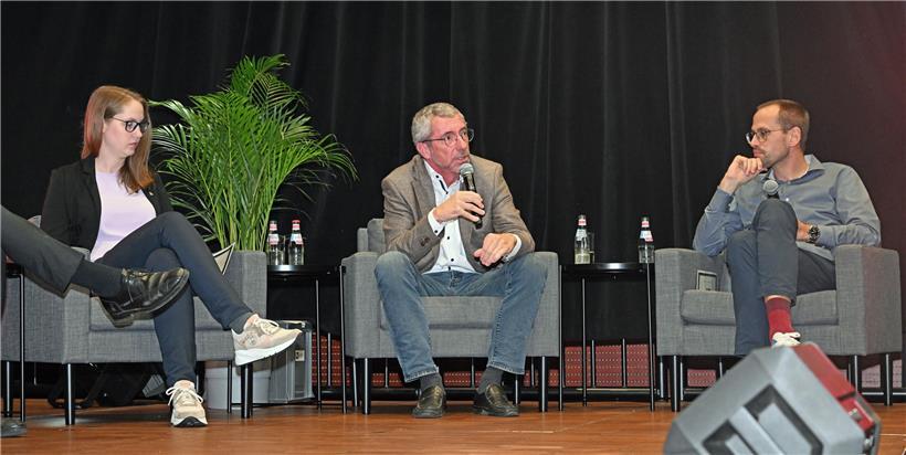 Josiane Engel und Frank Engel während der Debatte im Zentrum