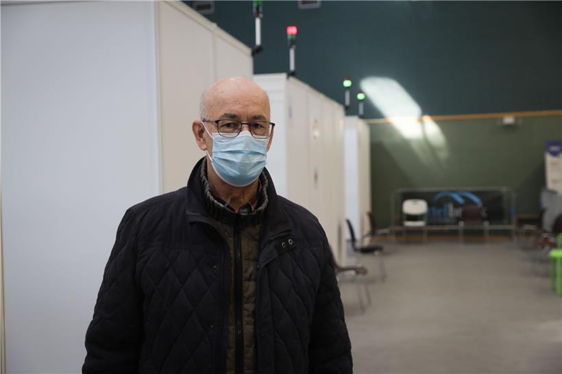 Jules vertraut einer höheren Macht. Von möglichen Nebenwirkungen lässt er sich nicht um den Schlaf bringen.
