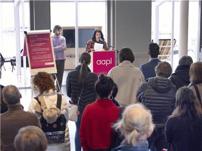 Justine Blau eröffnet die Vorstellung der Tarifempfehlungen am Dienstagmorgen im „Casino – Forum d’art contemporain“ in Luxemburg-Stadt