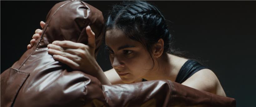 Ringerin Evîn kämpft entschlossen um Leben und Freiheit in „Wovon sollen wir träumen“ Film Szene