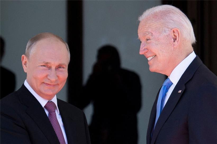 Kalter Krieg sieht anders aus: Wladimir Putin und Joe Biden am Mittwoch in Genf
