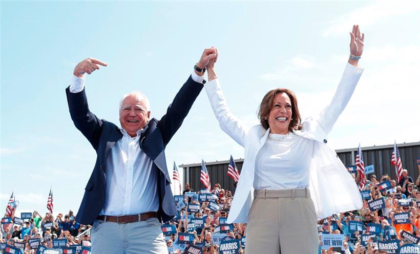 Kamala Harris und Tim Walz in Eau Claire, Wisconsin
