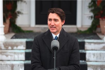 Kanadas Premierminister Justin Trudeau kündigt am 6. Januar seinen Rücktritt an. Er sagt, er wolle seine Amtsgeschäfte weiterführen, bis die liberale Regierungspartei einen neuen Anführer hat. 
