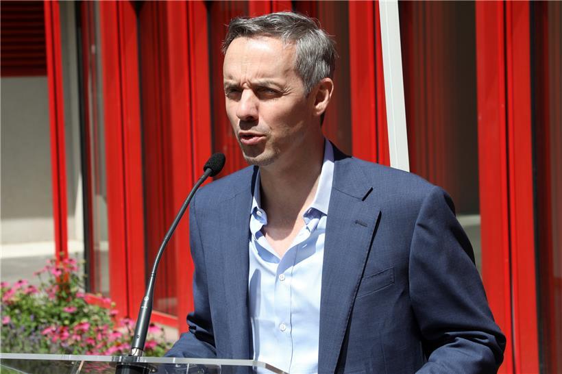 Kein gutes Haar lässt der ehemalige LSAP-Abgeordnete und Staatsrat René Kollwelter am Escher Bürgermeister
