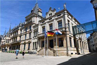 Keine provisorische Chamber: Nach der Verfassungsänderung hat Luxemburg auch gleich nach der Wahl ein funktionierendes Parlament
