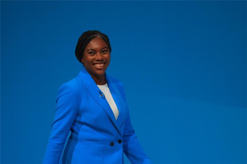 Kemi Badenoch, Kandidatin für das Amt des Parteivorsitzenden der Konservativen Partei, hält eine Rede auf dem Parteitag der Konservativen Partei im International Convention Centre
