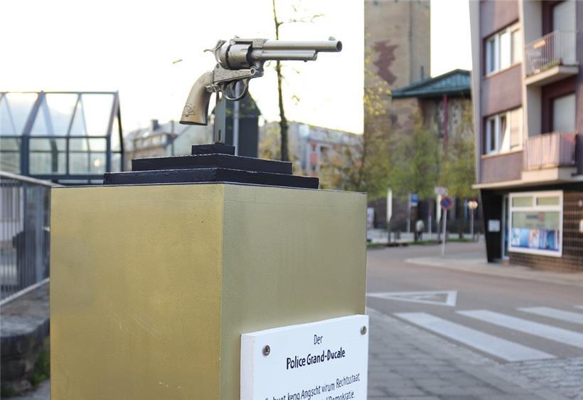 „Keng Angscht virum Rechtsstaat“ und „immun géint d’Demokratie“: Richtung22 mahnt vor der Allmacht der Polizei
