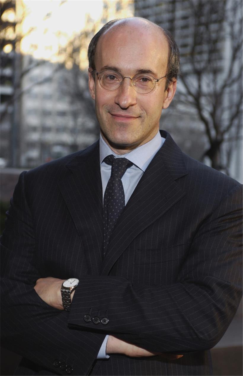 Kenneth Rogoff 
