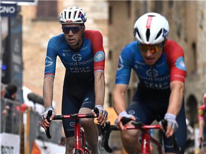 Kevin Geniets beim Start des Amstel Gold Race 2023, 16. Platz, bereitet sich auf vierten Rennstart 2024 vor