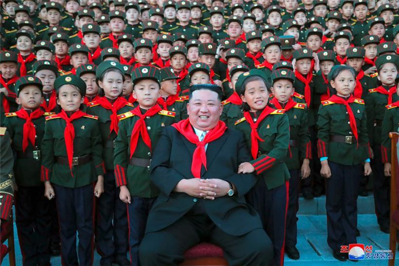 Kim Jong-un am Mittwoch beim 75-jährigen Jubiläum der Mangyongdae-Revolutionsschule in Pjöngjang
