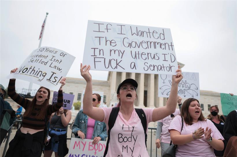 Klare Botschaften: Proteste von Befürworterinnen des Rechts auf Abtreibung vor dem Supreme Court in Washington
