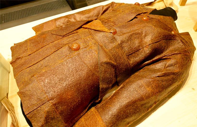 Kleidermode für morgen: eine Jacke aus Orangenschalen