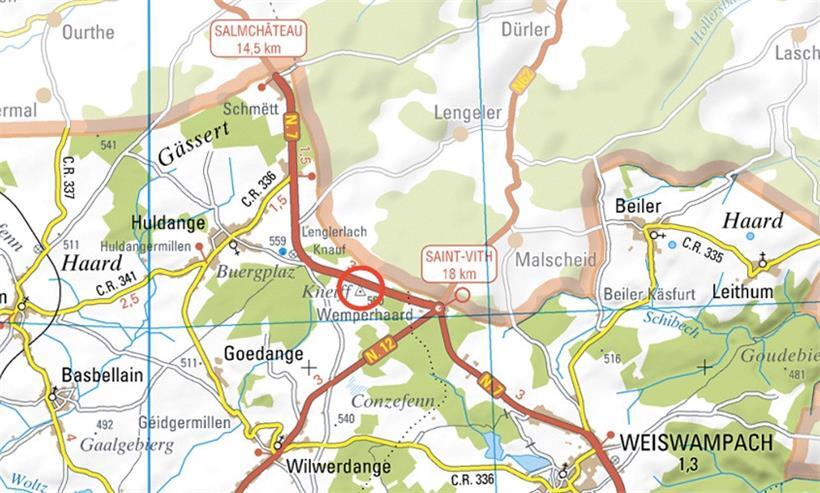 Kneiff heißt die höchste Erhebung in Luxemburg (roter Kreis). Eine Petition fordert eine Art Monument an der Spitze.   
