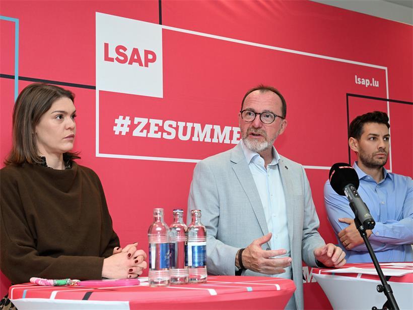 Ko-Präsidenten Maxime Miltgen und Georges Engel mit Generalsekretär Sascha Pulli am Montagmorgen bei der Pressekonferenz