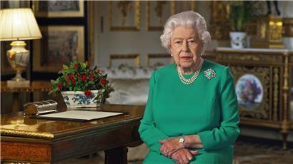 Königin Elizabeth II. hielt eine seltene Ansprache, in der sie die Briten dazu aufrief, sich der Herausforderung der Coronavirus-Pandemie zu stellen und sich in „einer zunehmend schwierigen Zeit“ selbst zu disziplinieren
