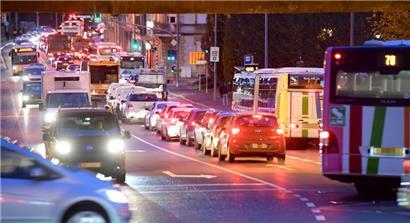 Könnte eine Dezentralisierung der Arbeitsplätze zu einer Beruhigung von Luxemburgs Verkehr beitragen?
