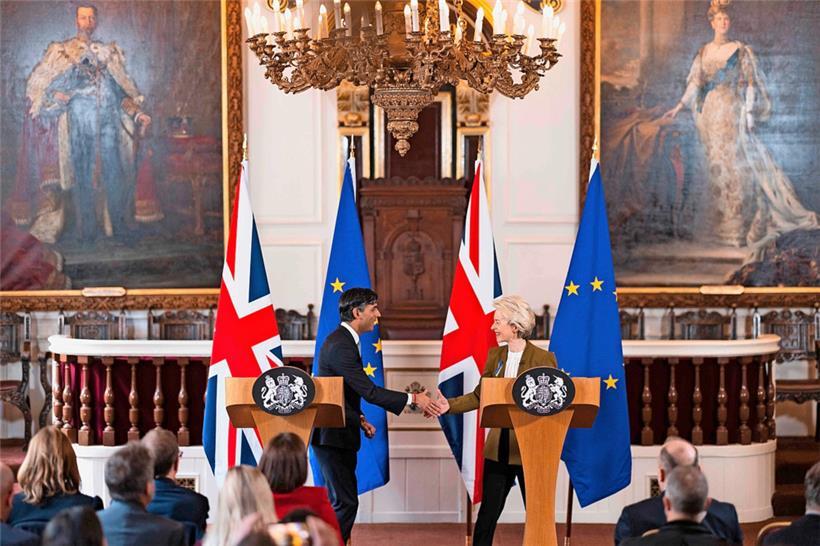 Kommissionspräsidentin Ursula von der Leyen und der britische Premier Rishi Sunak am Montag in London
