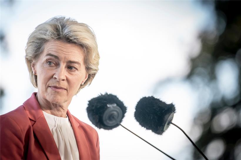 Kommissionspräsidentin von der Leyen will die Debatte über eine große Reform der Energiemärkte auf 2023 verschieben
