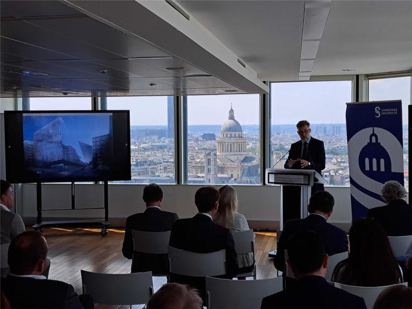 Kommt eine Partnerschaft mit der Sorbonne zustande?