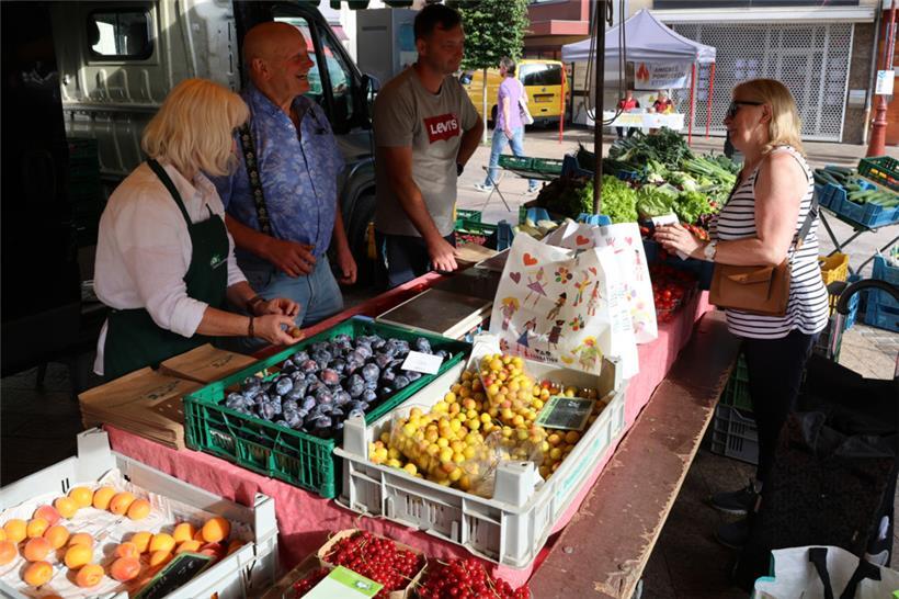 Kommt schon seit zwölf Jahren nach Ettelbrück: Hans Ripplinger (76) vom Obstgut Klosterberg aus Merzig (D)

