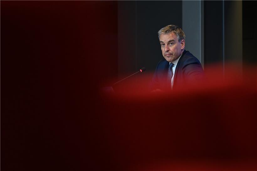 Konkrete Nachfragen zu Infektionsverläufen an bestimmten Schulen werden von Bildungsminister Claude Meisch nicht mehr beantwortet
