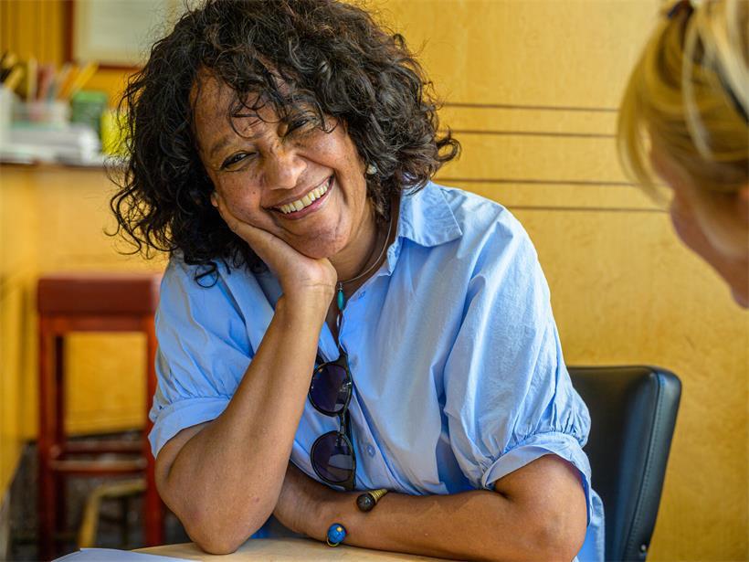 Hénoké Courte Wolde-Medhin, LSAP-Gemeinderätin in Walferdange, überwindet als Migrantin Vorurteile und engagiert sich politisch
