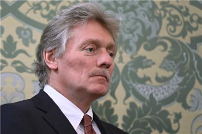 Kreml-Sprecher Dmitri Peskow bei einem Treffen des russischen Präsidenten Putin mit dem tadschikischen Präsidenten Rahmon
