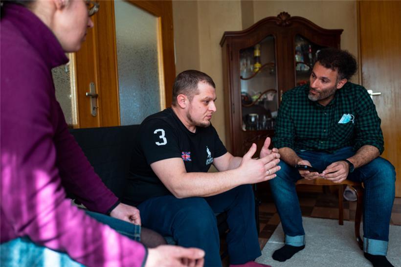 Kriegsflüchtling Denis Semianystyi (40) vertraut dem Tageblatt seine Geschichte an
