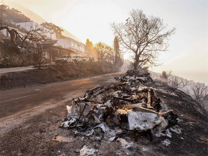 Kroatische Feuerwehrleute kämpften die ganze Nacht gegen einen der „schlimmsten“ Waldbrände in der Geschichte des Landes