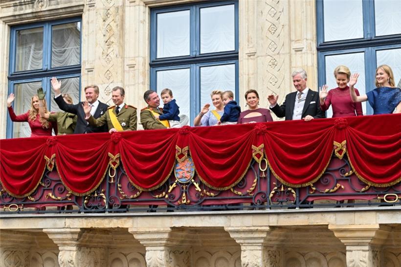 Kronprinzessin Catharina-Amalia der Niederlande, König und Königin der Niederlan...