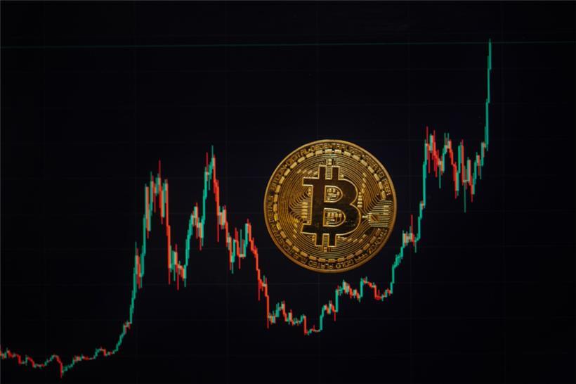 „Krypto-Präsident“ Donald Trump lässt die Kurse der digitalen Währungen steigen
