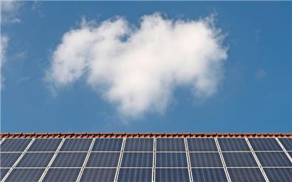 Künftig wird ein bedeutender Anteil der Solarmodule, die in Luxemburg installiert werden, auch im Land selbst hergestellt
