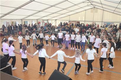 Kultur und Kulinarik standen am Samstag auf dem Escher Rathausplatz im Mittelpunkt
