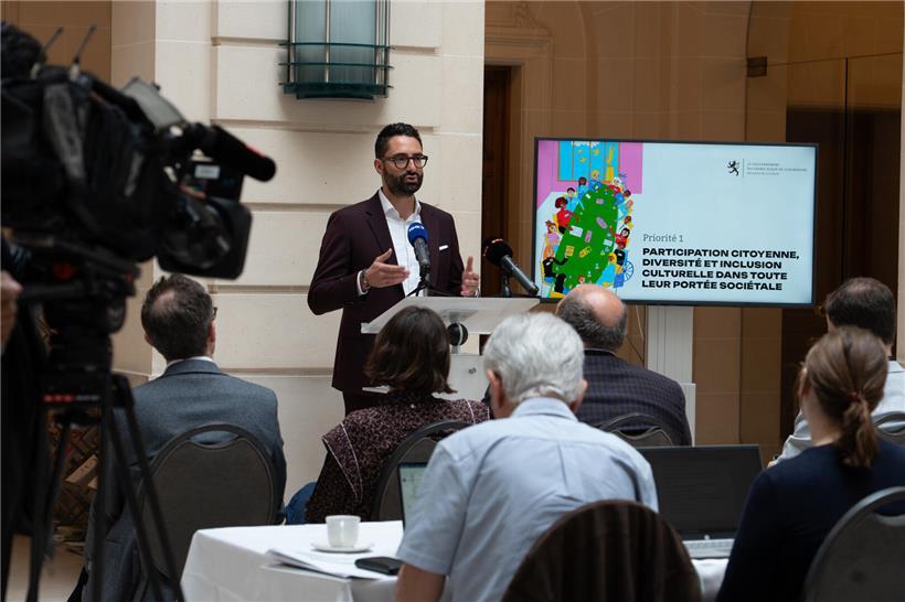 Kulturminister Eric Thill (DP) bei der Vorstellung des Aktionplans „Accès à la culture“