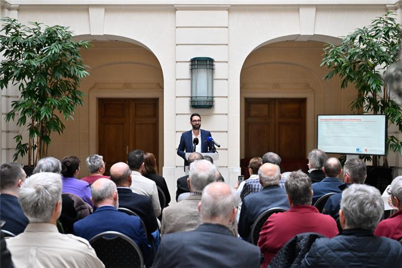 Kulturminister Eric Thill bei der Vorstellung des luxemburgischen immateriellen Kulturerbes
