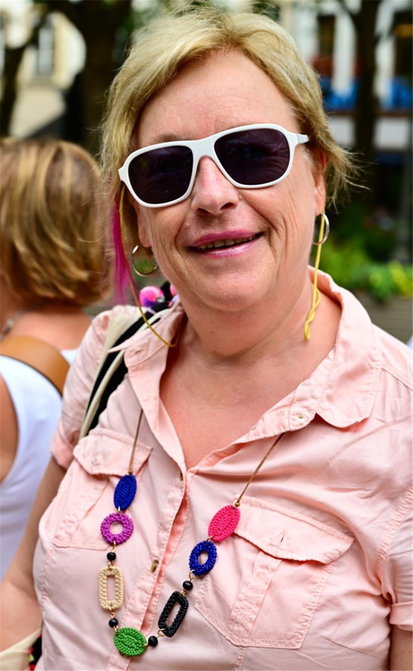 Kundin Sylvie war zum ersten Mal seit vielen Jahren am Montag wieder zur Braderi...
