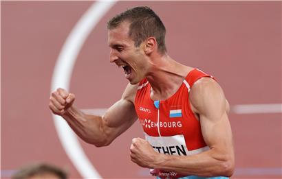 Kurz nach dem Ziel kam die Bestätigung über die Anzeigetafel: Charel Grethen hat es ins Finale über die 1.500 m geschafft.
