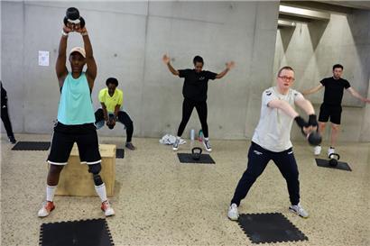 Kurze, intensive Trainingseinheiten treiben bei Iron Sparks den Puls in die Höhe. 

