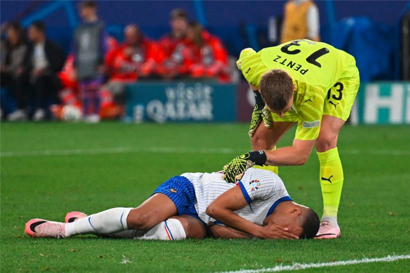 Kylian Mbappé hat sich am Montagabend im Spiel gegen Österreich die Nase gebrochen
