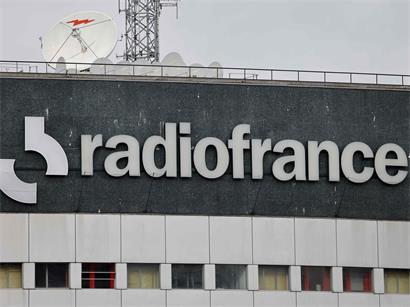 La directrice de France Inter, Céline Pigalle, défend sa décision d‘attribuer une tribune au directeur adjoint d‘un hebdomadaire d‘extrême-droite par le pluralisme politique