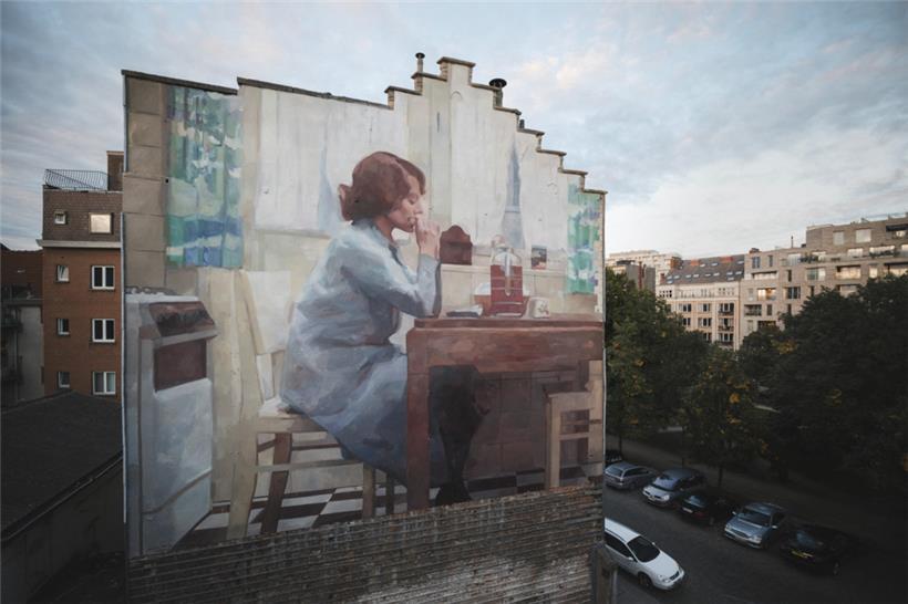 La fresque réalisée par l’artiste Alba Fabre Sacristán figure désormais sur la façade d’une maison située à l’angle du quai aux barques et de la rue Saint-André, à proximité du quai du commerce
