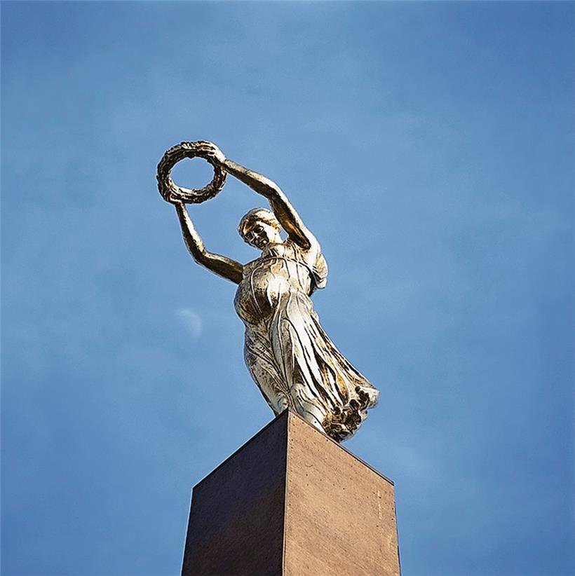 „Lady Rosa of Luxembourg“: Das Werk der kroatischen Künstlerin Sanja Ivekovic er...