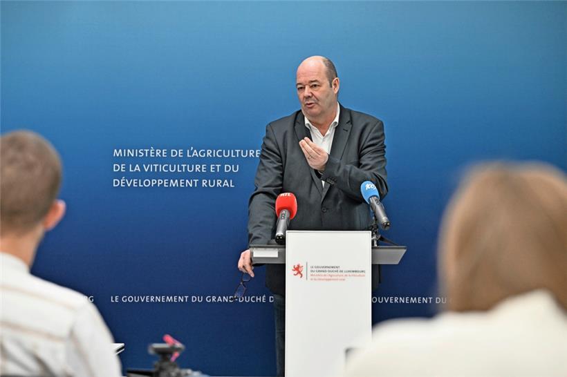 Landwirtschaftsminister Claude Haagen will auch weiterhin an einem Verbot von Glyphosat festhalten – und gibt dazu eine wissenschaftliche Studie in Auftrag, um ein erneutes Verbot zu begründen
