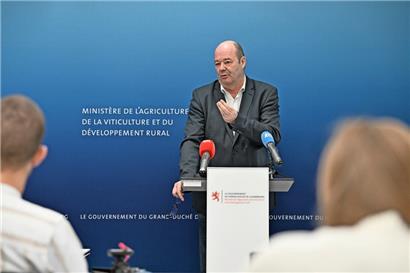 Landwirtschaftsminister Claude Haagen will auch weiterhin an einem Verbot von Glyphosat festhalten – und gibt dazu eine wissenschaftliche Studie in Auftrag, um ein erneutes Verbot zu begründen
