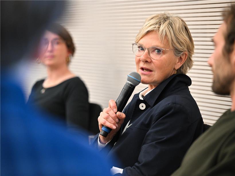 Landwirtschaftsministerin Martine Hansen (CSV) bei offizieller Veranstaltung zur Agrarpolitik in Luxemburg