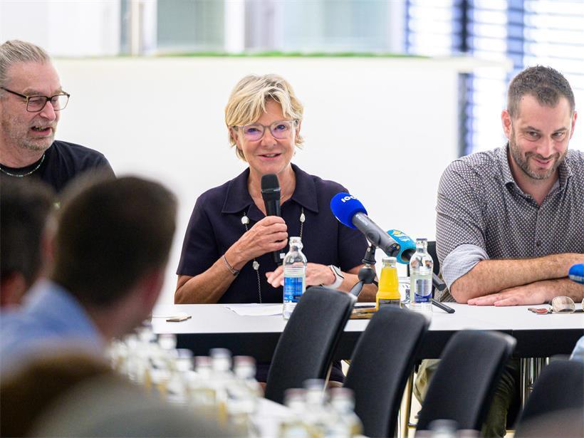 Das erwartet Besucher auf der Foire Agricole in Ettelbrück Landwirtschaftsministerin Martine Hansen mit Bürgermeister Bob Steichen und Lycée Technique Agricole Direktor Tom Delles bei Landwirtschaftstreffen