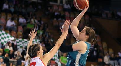  Lauren Anne Van Kleunen war mit 22 Punkten die Topscorerin für Hostert
